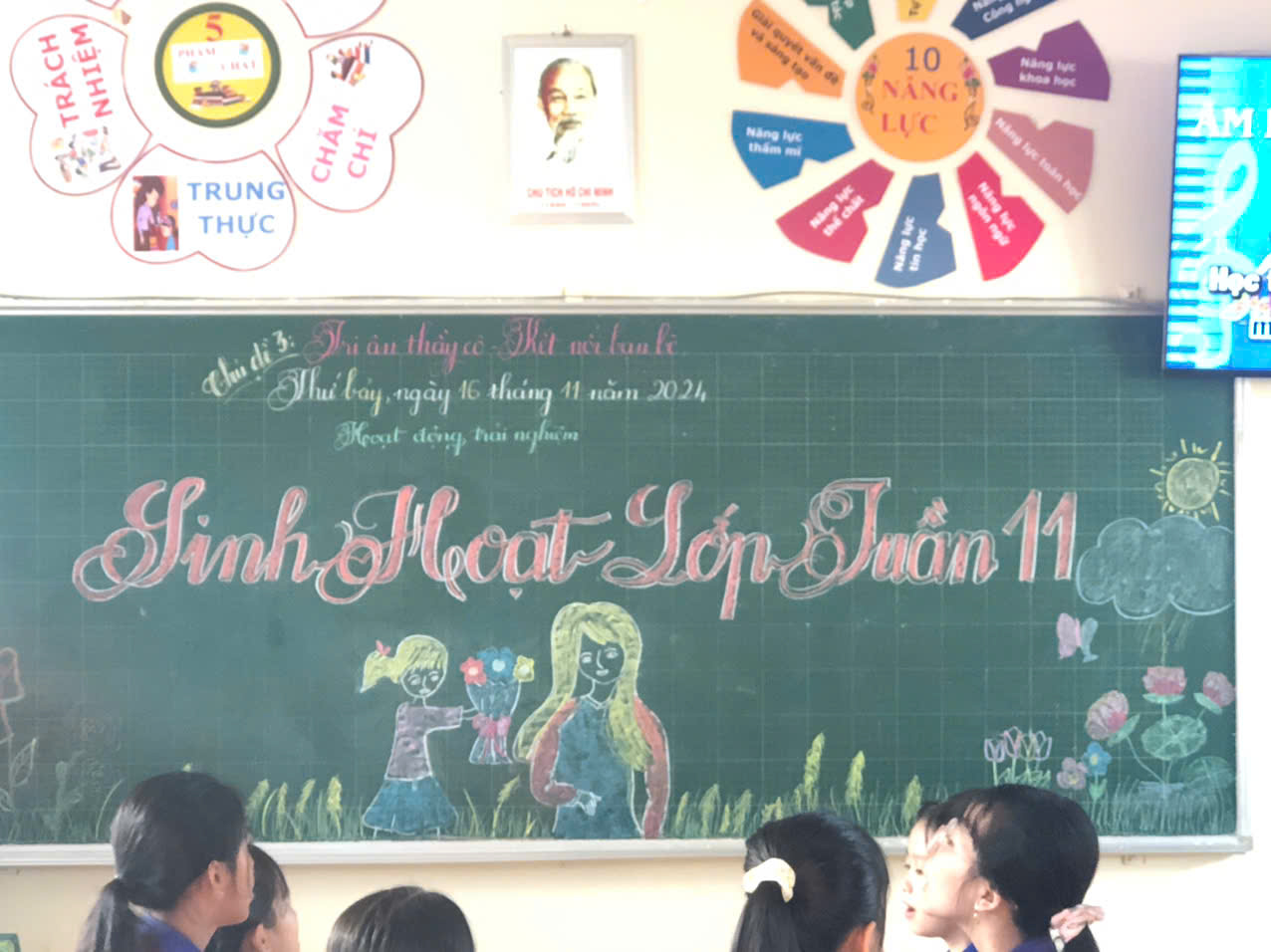 Trường TH Mỹ Hương A tổ chức sinh hoạt chuyên đề Khối 5